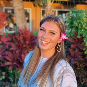 Meet your Posher, Jillian